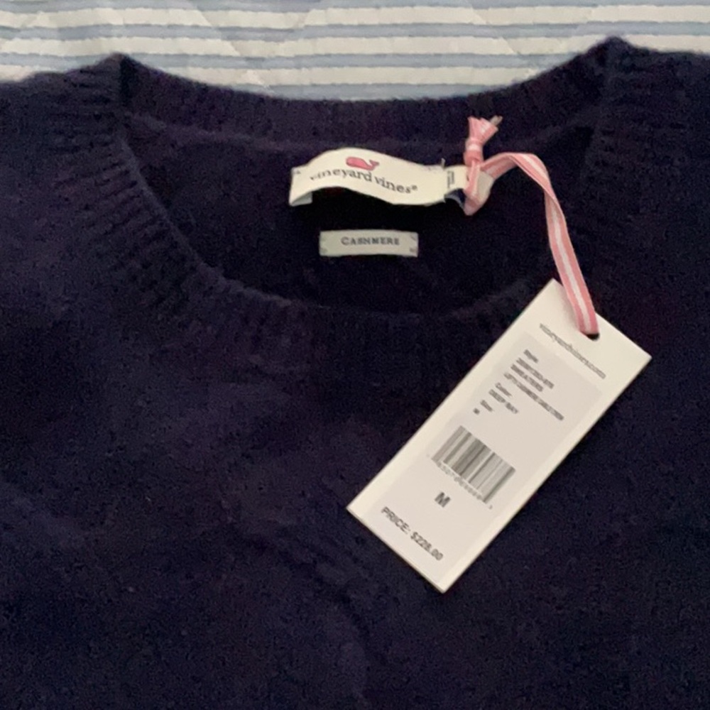 NWT Vineyard Vines {Navy} Seaspun Cashmere Cable-Knit Crewneck Sweater - Picture 6 of 7